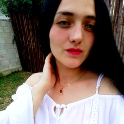 Ágata/Agatha, 25, Female