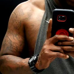 Fashionable Onlyfans Model Bos