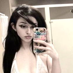 Julia, OnlyFans Model