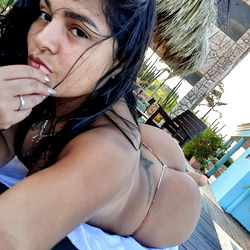 OnlyFans Model Alens