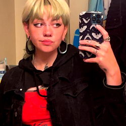 Model: Aleera, Photographer's Name