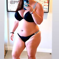 Miss Kitty's OnlyFans Photoshoot