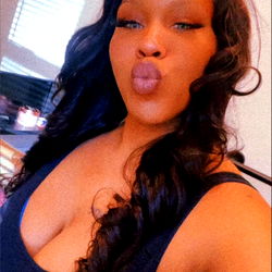 Phattkatt Model Sharing Photos on Instagram