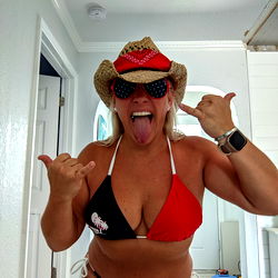 Elaine Roscato photo