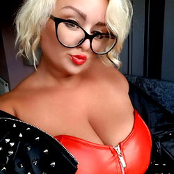 OnlyFans Curvy Christie