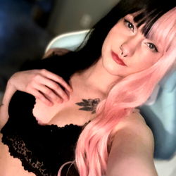 Alyx Ivy, a captivating OnlyFans model