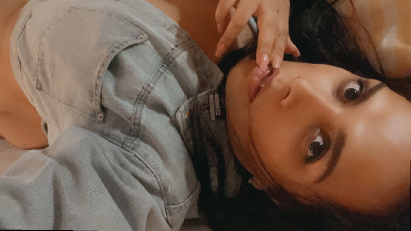 Gatité Curiousé photo