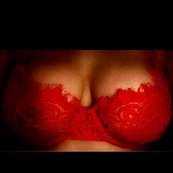 AngelAquarius OnlyFans Model Showcasing Bra and Corset