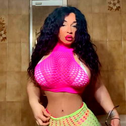 Busty Latina OnlyFans Model Photos - Spain