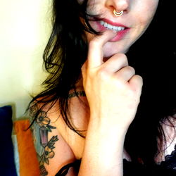 Cassie, a striking model pose