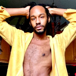 OnlyFans Model Achazi Showcasing Personal Style