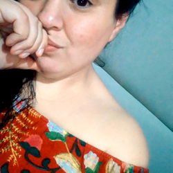 Amapola: A Photograph of a Model