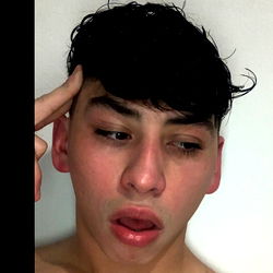 Intimate Photoshoot of Onlyfans Model 💚Kent Adams💚