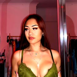 Model Ani Posing for Selfie