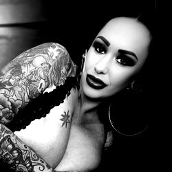 Curvy Mack - OnlyFans Model