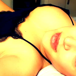 AlexaPeach🍑 photo