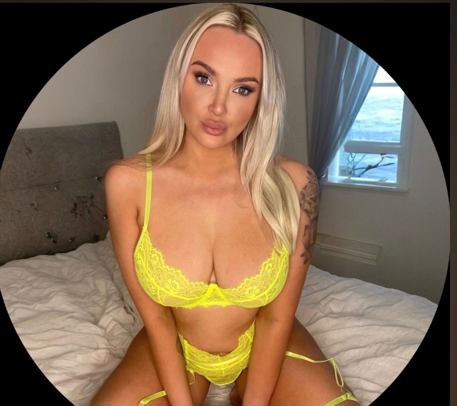 Kylie Wanting You 🐱😜 photo