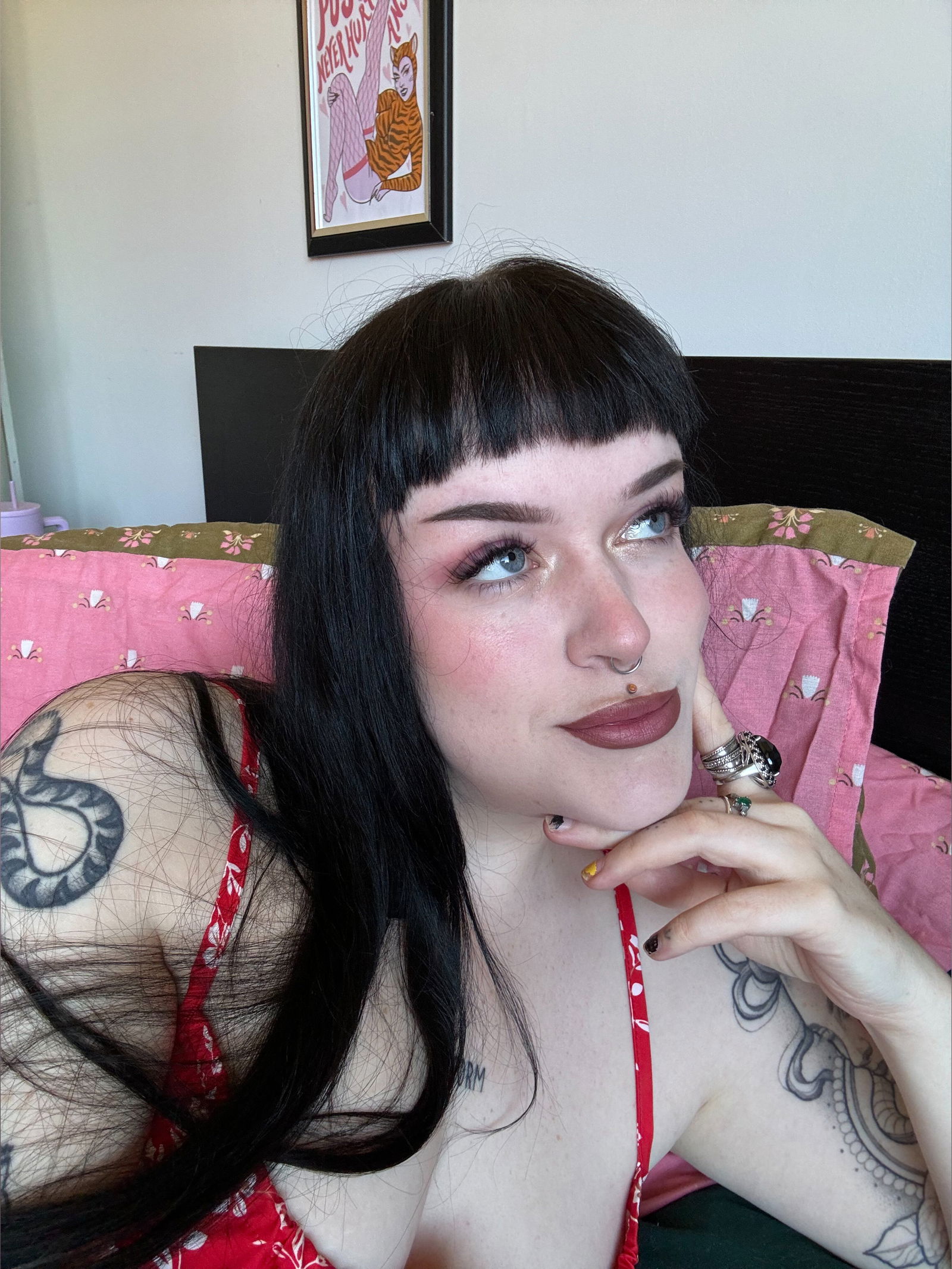 CHARL 💕 dm me photo