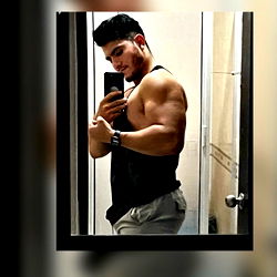 OnlyFans Model Alonso Ramirez Sharing New Photos