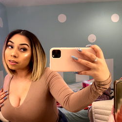 Ahylin Sanchez - OnlyFans Model Posing for Selfie