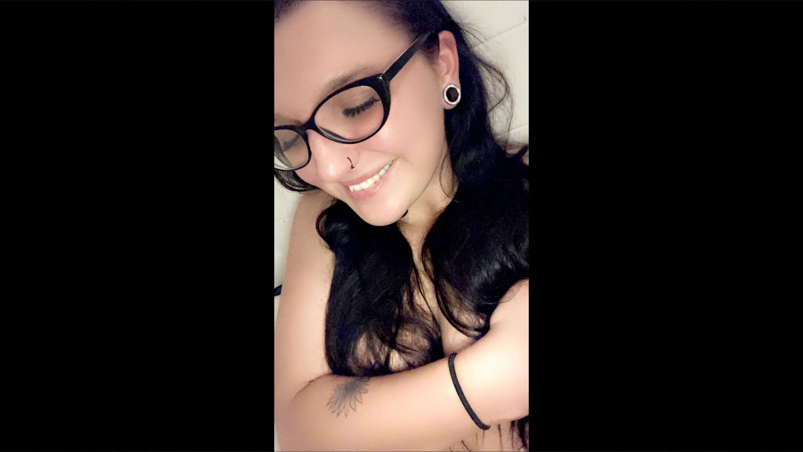 Courtney Marie photo