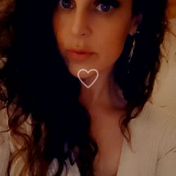 Alexandra Hart - OnlyFans Model