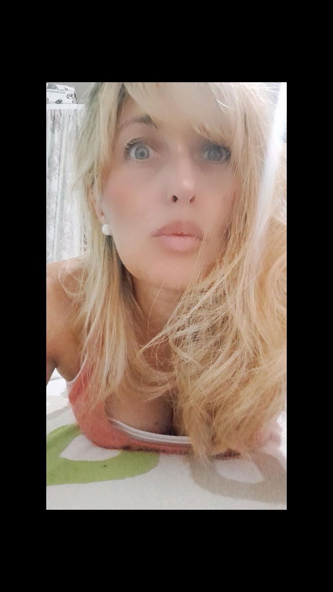 mia solange brizuela photo