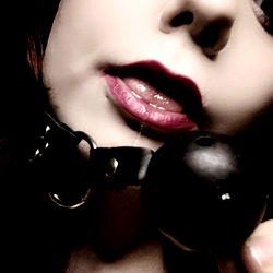 Nevernormal23 in a Playful Pose