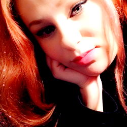 Ava, a model from Chicago