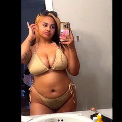 OnlyFans Model Jas in Swimsuit Photoshoot