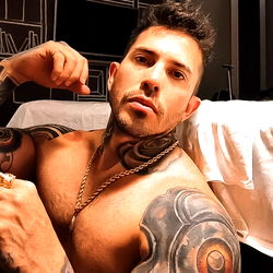 Arthur O Urso: Fitness Model and Influencer