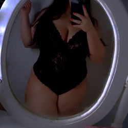 OnlyFans Model Azul in Lingerie