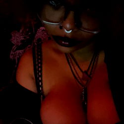 OnlyFans Model 'Mommy Sweetie' in England,