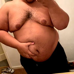 Chubby Con Model Photos