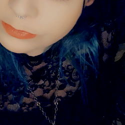 Lizvicious in a Casual Style