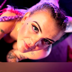 The Facial Party Premium (VIP)