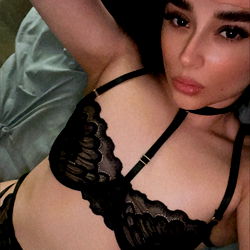 Model Marianita's OnlyFans Page