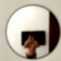 Magnolia's OnlyFans Reflection