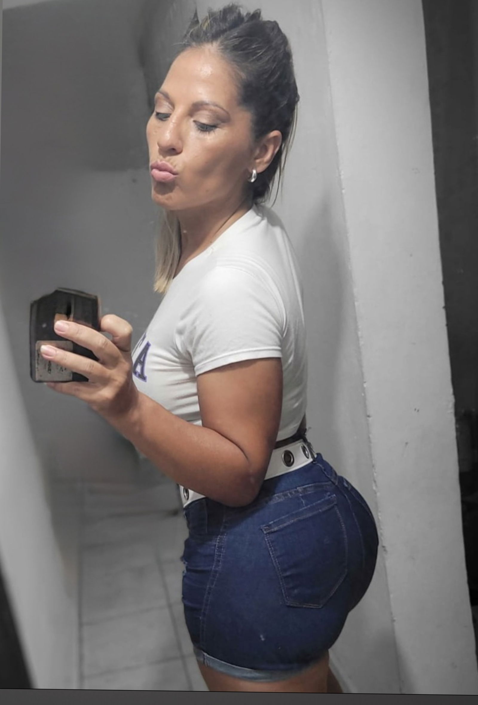 Dulcylandiasexting photo