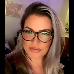 Kitten137: A Model's Life