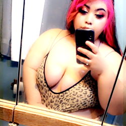 OnlyFans Model Muñeca in a Bathing Suit