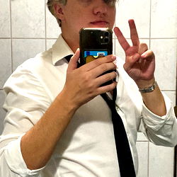 Aldair Dlt Sharing a Peace Sign