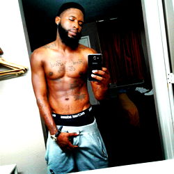 Fit and Fabulous Fan-Friendly Model Crown Holder