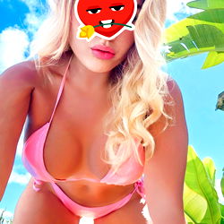 Adrianna Wolf - OnlyFans Model Photoshoot in Bikini