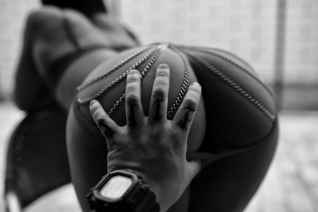 Thais Alcântara photo