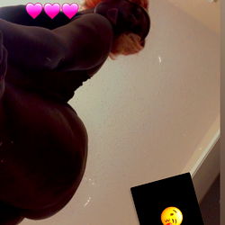 Model BxtchImHer Showcasing New Artwork