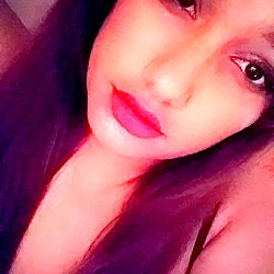 Venus - Alluring Beauty of Onlyfans Model