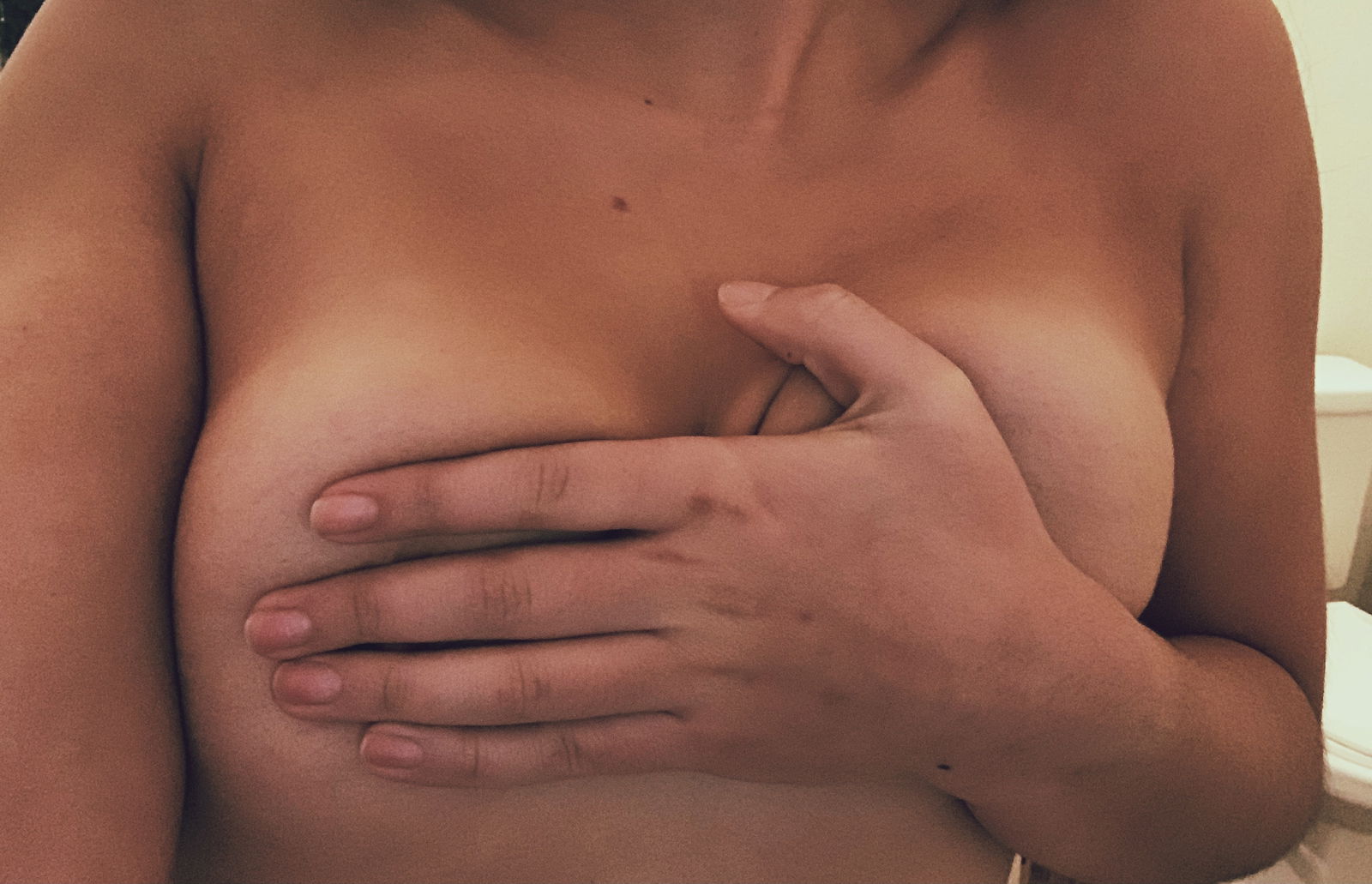 ariana colombiana photo