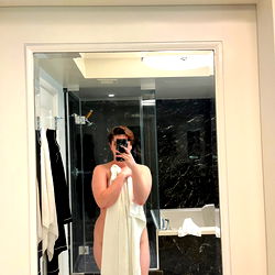 Ash's Bathroom Glamour