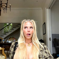 Jenna Lee 🌿 #1 Rider Cowgirl 🤠 photo